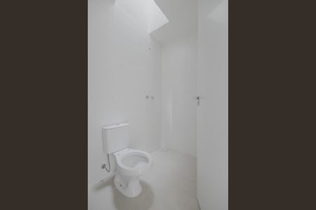 Casa de condomínio à venda com 140m², 2 quartos e 2 vagas Casa de condomínio à venda com 140m², 2 quartos e 2 vagasBanheiro