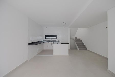 Casa de condomínio à venda com 140m², 2 quartos e 2 vagas Casa de condomínio à venda com 140m², 2 quartos e 2 vagasSala