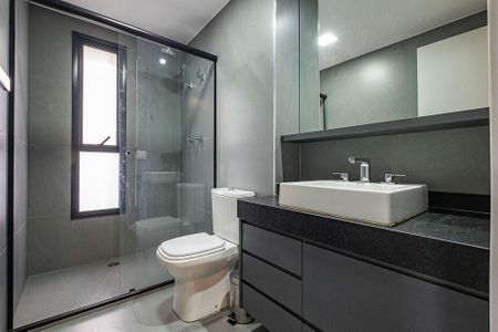Banheiro de apartamento à venda com 1 quarto, 51m² em Pinheiros, São Paulo