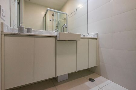 Studio para alugar com 25m², 1 quarto e sem vaga Studio para alugar com 25m², 1 quarto e sem vagaBanheiro Social