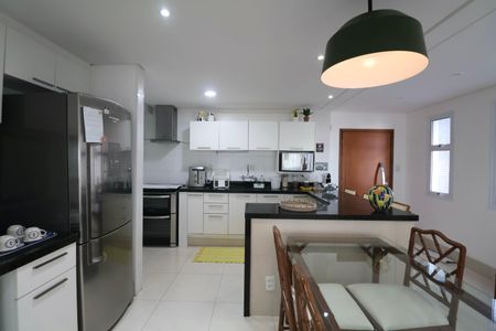 Apartamento para alugar com 105m², 2 quartos e 1 vagaCozinha