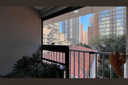 Varanda de kitnet/studio para alugar com 1 quarto, 23m² em Pinheiros, São Paulo