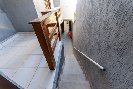 Escada de casa para alugar com 2 quartos, 85m² em Jardim Cidade Pirituba, São Paulo