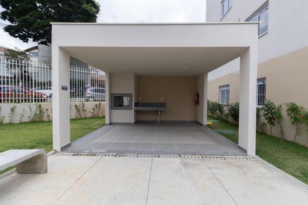 Apartamento para alugar com 32m², 2 quartos e 1 vaga Apartamento para alugar com 32m², 2 quartos e 1 vagaÁrea Comum - Churrasqueira