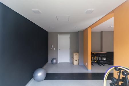 Apartamento para alugar com 32m², 2 quartos e 1 vaga Apartamento para alugar com 32m², 2 quartos e 1 vagaÁrea Comum - Sala de Ginástica