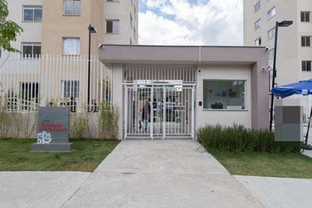 Apartamento para alugar com 32m², 2 quartos e 1 vaga Apartamento para alugar com 32m², 2 quartos e 1 vagaFachada