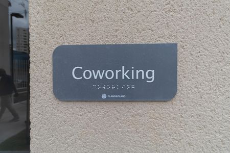 Apartamento para alugar com 32m², 2 quartos e 1 vaga Apartamento para alugar com 32m², 2 quartos e 1 vagaÁrea Comum - CoWorking