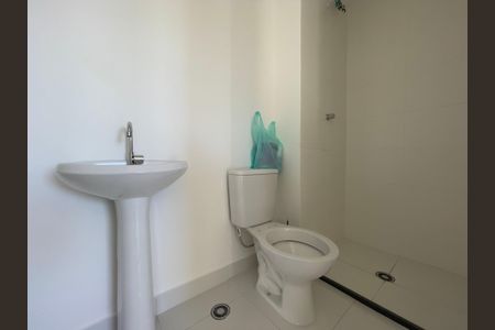 Apartamento para alugar com 32m², 2 quartos e 1 vaga Apartamento para alugar com 32m², 2 quartos e 1 vagaBanheiro
