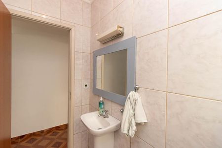 Casa à venda com 121m², 3 quartos e 2 vagasLavabo