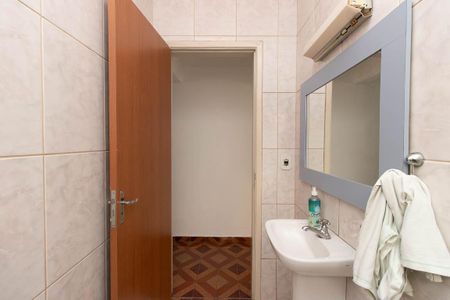 Casa à venda com 121m², 3 quartos e 2 vagasLavabo