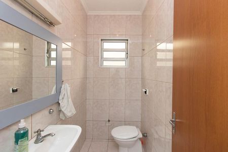 Casa à venda com 121m², 3 quartos e 2 vagasLavabo