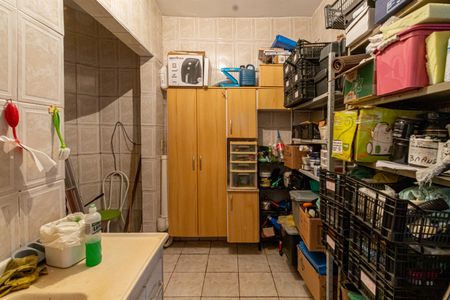 Casa à venda com 162m², 2 quartos e 3 vagas Casa à venda com 162m², 2 quartos e 3 vagasCasa 1 - Cozinha