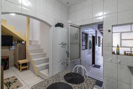 Casa à venda com 162m², 2 quartos e 3 vagas Casa à venda com 162m², 2 quartos e 3 vagasCasa 2 - Sala e Cozinha