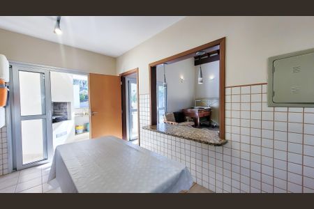 Casa para alugar com 440m², 5 quartos e 6 vagas Casa para alugar com 440m², 5 quartos e 6 vagasCozinha da Área gourmet