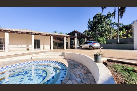 Casa para alugar com 440m², 5 quartos e 6 vagas Casa para alugar com 440m², 5 quartos e 6 vagasPiscina