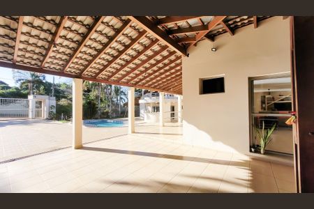 Casa para alugar com 440m², 5 quartos e 6 vagas Casa para alugar com 440m², 5 quartos e 6 vagasGaragem