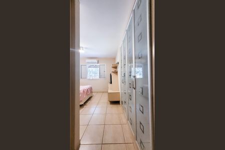 Casa para alugar com 440m², 5 quartos e 6 vagas Casa para alugar com 440m², 5 quartos e 6 vagasCloset Suíte