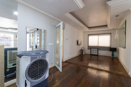 Casa para alugar com 293m², 3 quartos e 9 vagas Casa para alugar com 293m², 3 quartos e 9 vagasÁrea comum