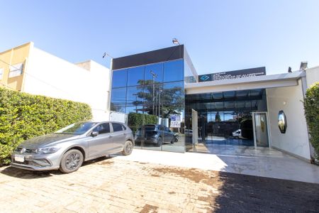 Casa para alugar com 293m², 3 quartos e 9 vagas Casa para alugar com 293m², 3 quartos e 9 vagasFachada