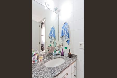 Apartamento à venda com 57m², 2 quartos e 1 vaga Apartamento à venda com 57m², 2 quartos e 1 vagaBanheiro da Suíte