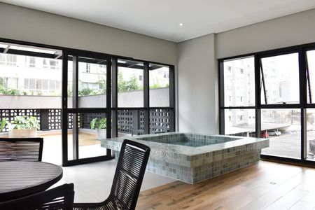 Studio à venda com 34m², 2 quartos e sem vagaÁrea comum - Piscina