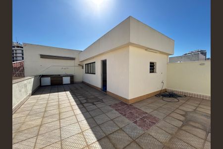 Apartamento à venda com 175m², 3 quartos e 2 vagasCobertura