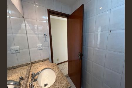 Apartamento à venda com 175m², 3 quartos e 2 vagasBanheiro 1