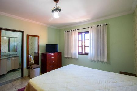 Casa à venda com 208m², 3 quartos e 5 vagas Casa à venda com 208m², 3 quartos e 5 vagasQuarto 1 - Suíte