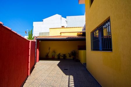 Casa à venda com 208m², 3 quartos e 5 vagas Casa à venda com 208m², 3 quartos e 5 vagasGaragem