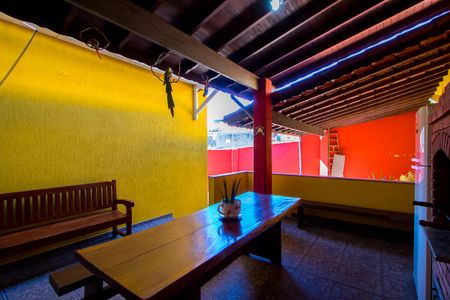 Casa à venda com 208m², 3 quartos e 5 vagas Casa à venda com 208m², 3 quartos e 5 vagasEspaço gourmet