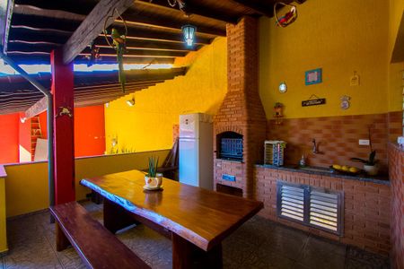 Casa à venda com 208m², 3 quartos e 5 vagas Casa à venda com 208m², 3 quartos e 5 vagasEspaço gourmet