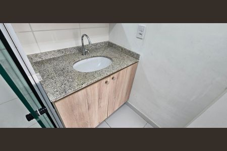 Studio para alugar com 27m², 1 quarto e sem vaga Studio para alugar com 27m², 1 quarto e sem vagaBanheiro