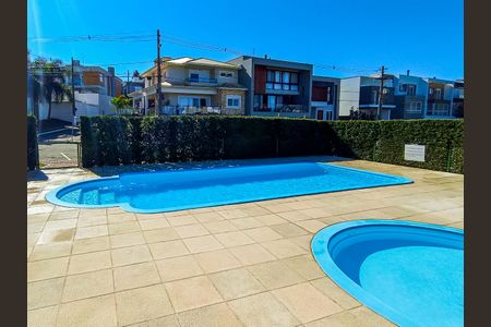 Casa de condomínio para alugar com 175m², 3 quartos e 3 vagas Casa de condomínio para alugar com 175m², 3 quartos e 3 vagasPiscinas