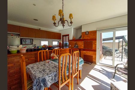 Casa de condomínio para alugar com 175m², 3 quartos e 3 vagas Casa de condomínio para alugar com 175m², 3 quartos e 3 vagasCozinha