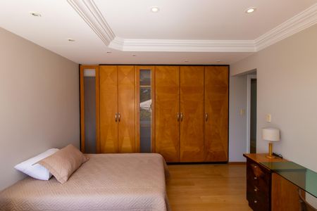 Casa de condomínio para alugar com 850m², 5 quartos e 5 vagas Casa de condomínio para alugar com 850m², 5 quartos e 5 vagasSuíte 1