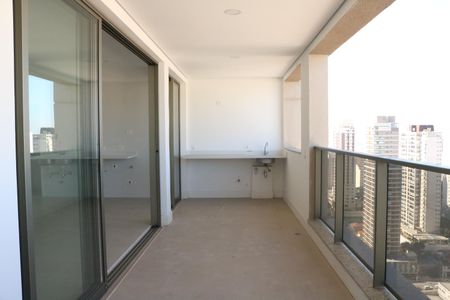 Apartamento à venda com 162m², 4 quartos e 2 vagasVaranda