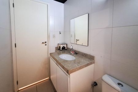 Apartamento à venda com 140m², 3 quartos e 1 vaga Apartamento à venda com 140m², 3 quartos e 1 vagaBanheiro Social
