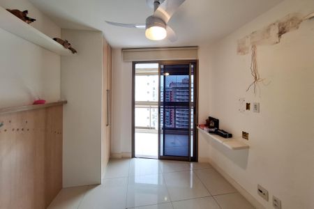 Apartamento à venda com 140m², 3 quartos e 1 vaga Apartamento à venda com 140m², 3 quartos e 1 vagaSuíte 3