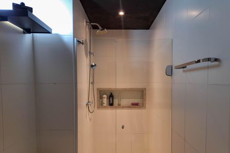 Apartamento à venda com 140m², 3 quartos e 1 vaga Apartamento à venda com 140m², 3 quartos e 1 vagaBanheiro Social