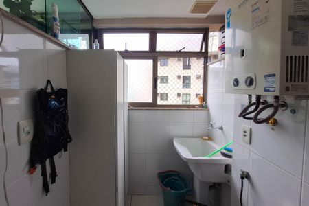 Apartamento à venda com 140m², 3 quartos e 1 vaga Apartamento à venda com 140m², 3 quartos e 1 vagaÁrea de Serviço