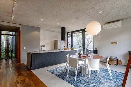 Casa à venda com 6 quartos, 500m² em Santo Amaro, São Paulo