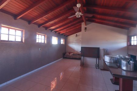 Casa de condomínio à venda com 130m², 3 quartos e 3 vagas Casa de condomínio à venda com 130m², 3 quartos e 3 vagasSala