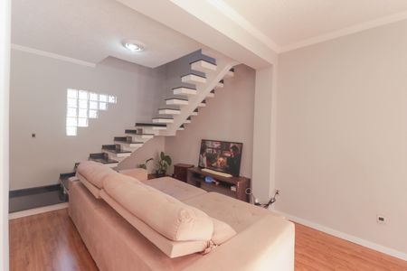 Casa de condomínio à venda com 130m², 3 quartos e 3 vagas Casa de condomínio à venda com 130m², 3 quartos e 3 vagasSala