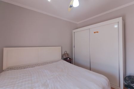 Casa de condomínio à venda com 130m², 3 quartos e 3 vagas Casa de condomínio à venda com 130m², 3 quartos e 3 vagasQuarto 2