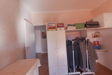 Casa de condomínio à venda com 130m², 3 quartos e 3 vagas Casa de condomínio à venda com 130m², 3 quartos e 3 vagasQuarto 1