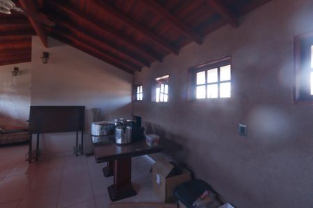 Casa de condomínio à venda com 130m², 3 quartos e 3 vagas Casa de condomínio à venda com 130m², 3 quartos e 3 vagasSala