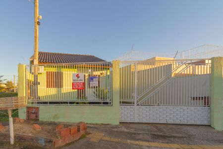 Casa à venda com 225m², 2 quartos e 1 vagaFachada/Placa instalada