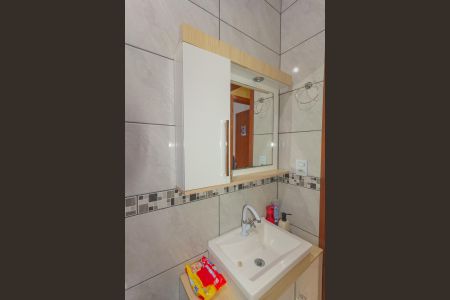 Casa à venda com 225m², 2 quartos e 1 vagaBanheiro