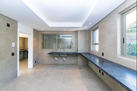 Apartamento à venda com 323m², 4 quartos e 4 vagasÁrea de Serviço