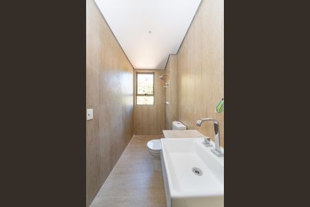 Apartamento à venda com 323m², 4 quartos e 4 vagasBanheiro da Suíte 4